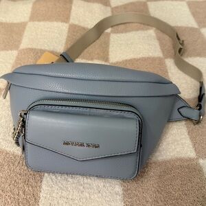 NWT | Michael Kors | Maisie Large Pebbled Leather 2 in 1 Sling Pack | Pale Blue
